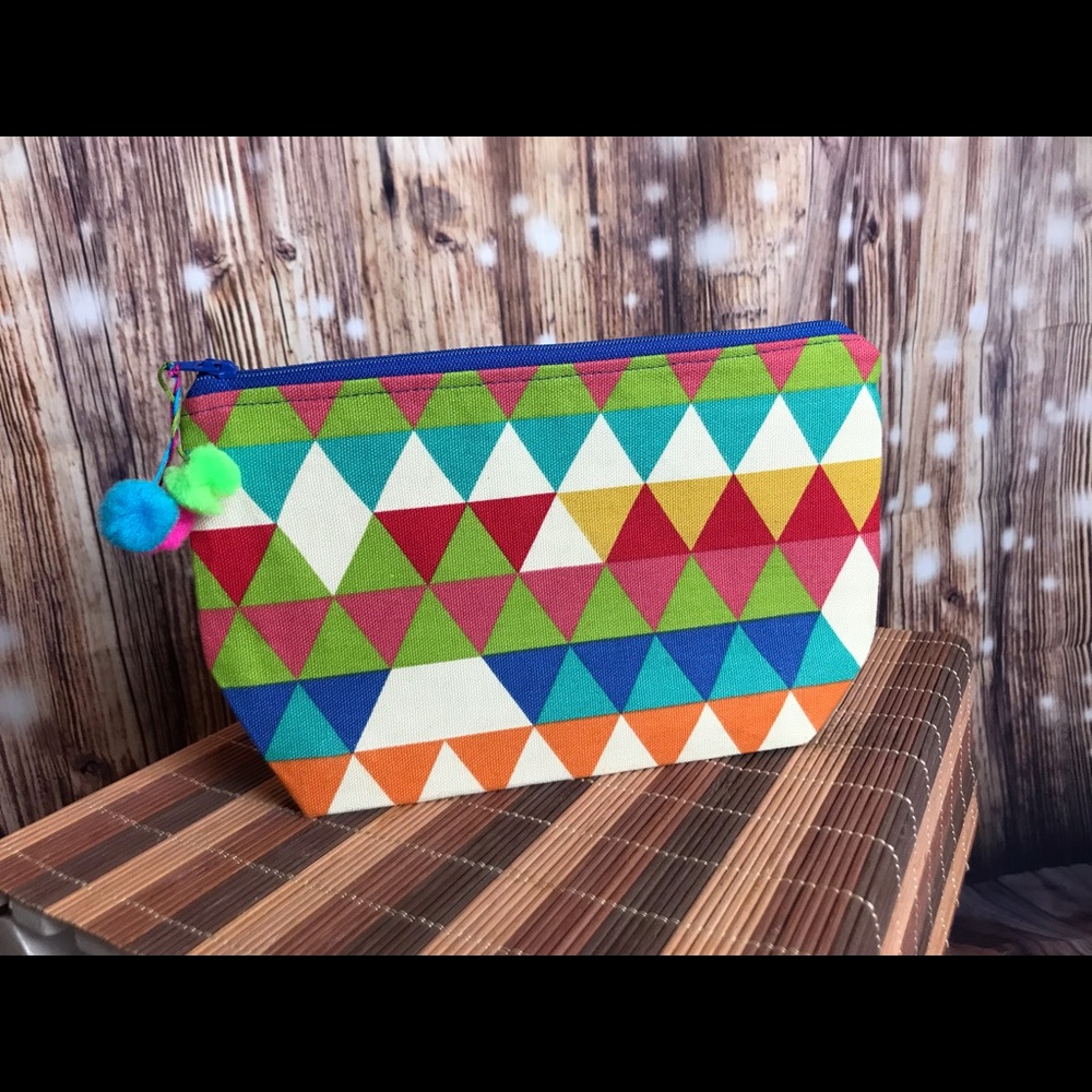 Cosmetic bag